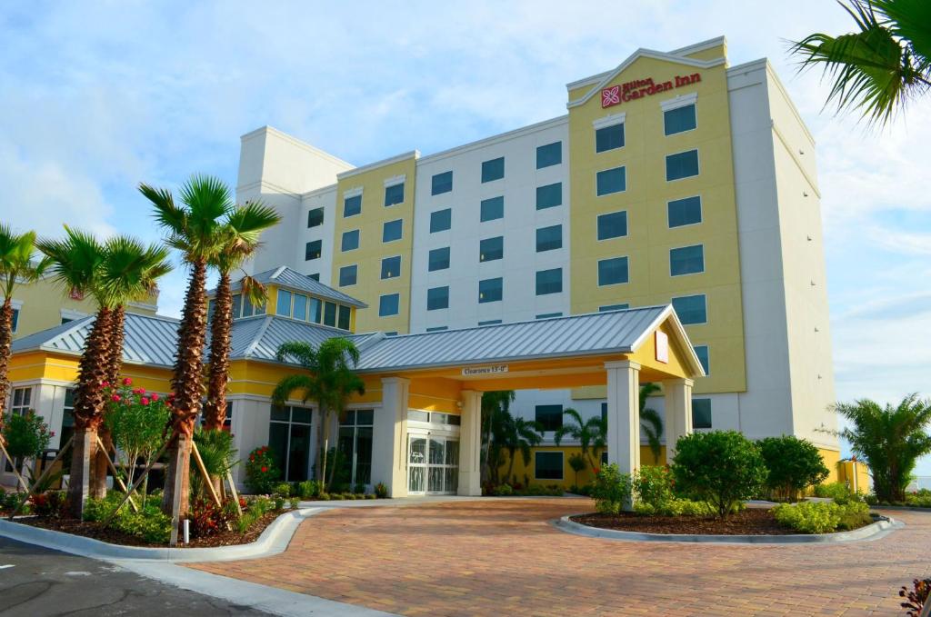 Hilton Garden Inn Daytona Beach Oceanfront Main image 1